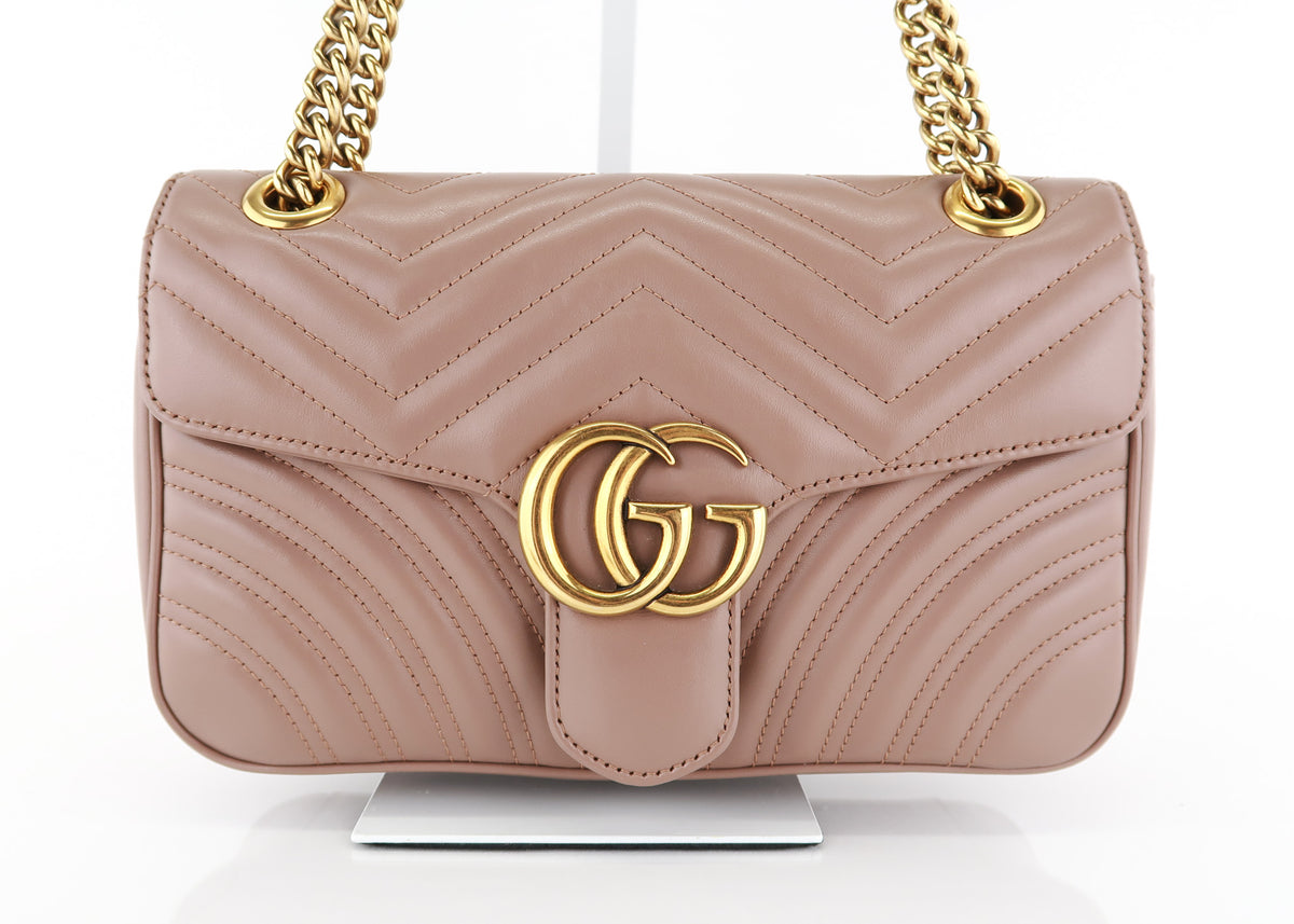 Calfskin Matelasse Medium GG Marmont Shoulder Bag Black