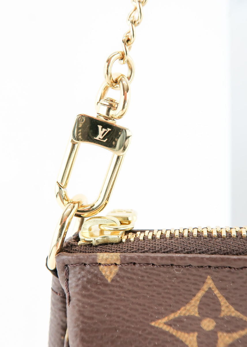 LOUIS VUITTON Pochette Accessoires Monogram with Chain – Finer