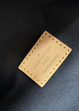 Load image into Gallery viewer, Louis Vuitton Monogram Bumbag
