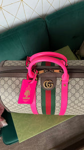 Gucci Supreme Canvas Savoy Medium Duffle Pink