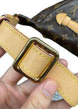 Load image into Gallery viewer, Louis Vuitton Monogram Bumbag
