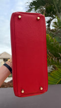 Load image into Gallery viewer, Hermes Togo Kelly 28 Rouge Casque
