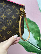 Load image into Gallery viewer, Louis Vuitton Monogram Neverfull Pochette Pink