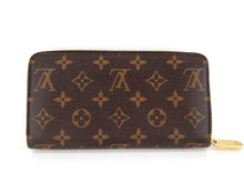 Load image into Gallery viewer, Louis Vuitton Monogram Zippy Wallet