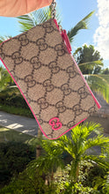 Load image into Gallery viewer, Gucci Supreme Canvas Monogram Key Pouch Pink