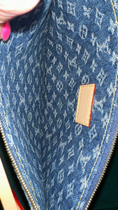 Louis Vuitton Monogram Denim CarryAll MM Blue