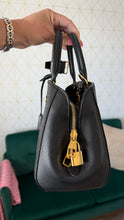 Load image into Gallery viewer, Louis Vuitton Empreinte Montaigne Bb Black