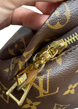 Load image into Gallery viewer, Louis Vuitton Monogram Bumbag