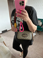 Load image into Gallery viewer, Gucci Supreme Monogram Camera Bag