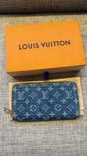 Load image into Gallery viewer, Louis Vuitton Monogram Denim Zippy