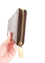 Load image into Gallery viewer, Louis Vuitton Monogram Zippy Wallet
