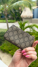 Load image into Gallery viewer, Gucci Supreme Monogram Key Pouch Brown
