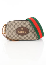 Load image into Gallery viewer, Gucci Supreme Monogram Camera Bag