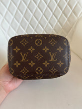 Load image into Gallery viewer, Louis Vuitton Monogram Packing Cube PM