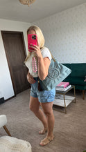 Load image into Gallery viewer, Gucci Medium Soho Tote Denim