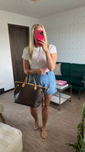 Load image into Gallery viewer, Louis Vuitton Monogram Neverfull MM