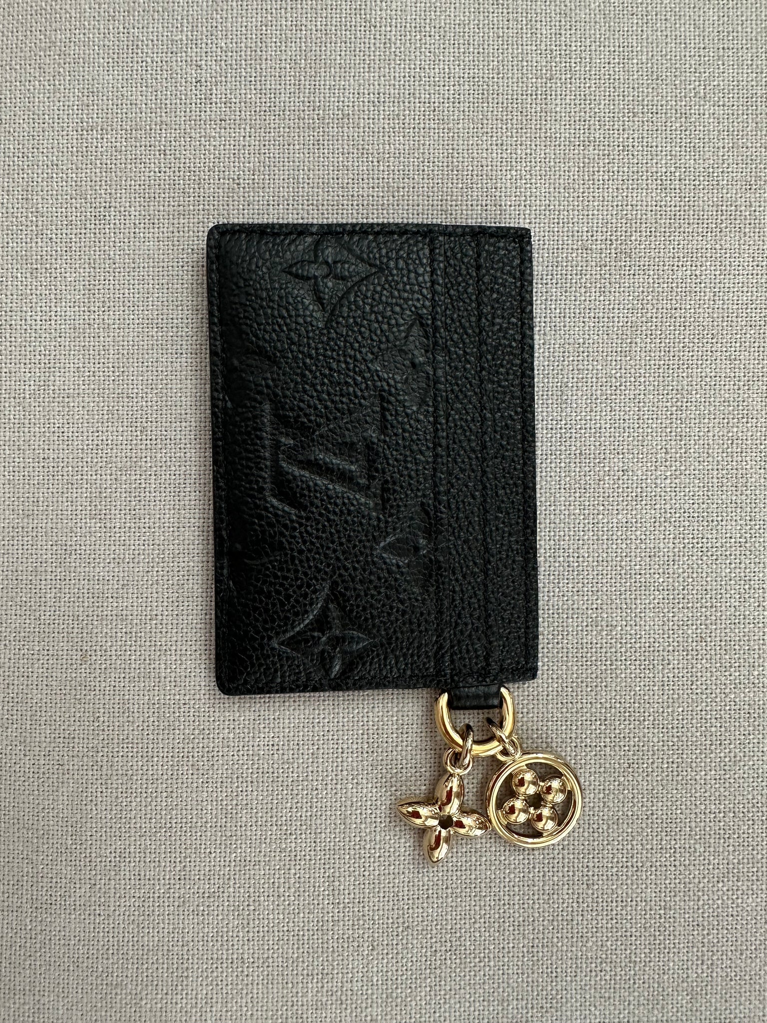 Louis Vuitton M82132 LV Charms Card Holder , Black, One Size