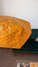 Load image into Gallery viewer, Goyard St Louis PM Tote Yellow