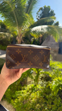 Load image into Gallery viewer, Louis Vuitton Monogram Packing Cube MM