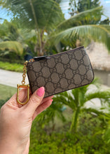 Load image into Gallery viewer, Gucci Supreme Monogram Key Pouch Brown
