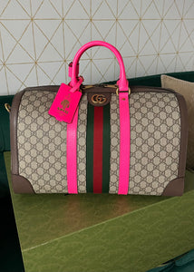 Gucci Supreme Canvas Savoy Medium Duffle Pink