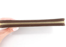 Load image into Gallery viewer, Louis Vuitton Monogram Zippy Wallet