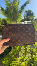 Load image into Gallery viewer, Louis Vuitton Monogram Toiletry 23