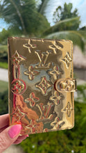 Load image into Gallery viewer, Louis Vuitton Vernis Monogram Agenda PM Gold