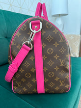 Load image into Gallery viewer, Louis Vuitton Colormania Monogram Keepall 50 Bandouliere Pink
