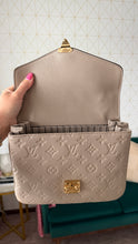 Load image into Gallery viewer, Louis Vuitton Empreinte Pochette Metis Turtledove