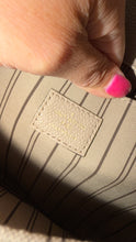 Load image into Gallery viewer, Louis Vuitton Empreinte Pochette Metis Turtledove