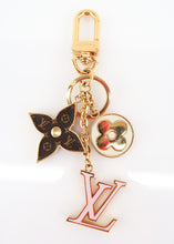 Load image into Gallery viewer, Louis Vuitton Spring Bloom Key Charm Pink