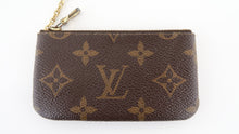 Load image into Gallery viewer, Louis Vuitton Monogram Cles Key Pouch