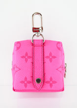 Load image into Gallery viewer, Louis Vuitton Taigarama Cles Pouch Pink