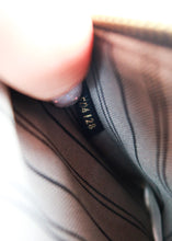 Load image into Gallery viewer, Louis Vuitton Empreinte Monogram Pochette Metis Black