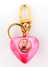 Load image into Gallery viewer, Louis Vuitton Beloved Heart Key Holder Pink