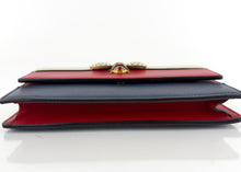 Load image into Gallery viewer, Gucci Queen Margaret Wallet on Chain