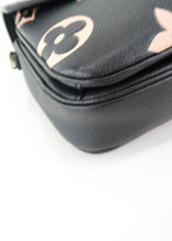 Load image into Gallery viewer, Louis Vuitton Empreinte Pochette Metis Bicolor