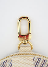 Load image into Gallery viewer, Louis Vuitton Damier Azur Holiday Cles Clip Limited Edition