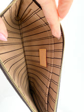 Load image into Gallery viewer, Louis Vuitton Monogram Neverfull Pochette