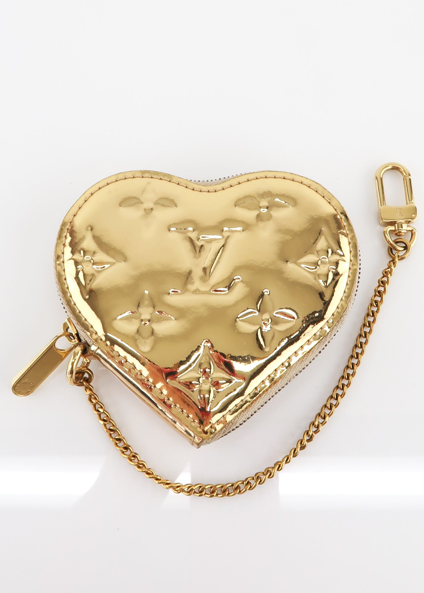 Louis Vuitton Vernis Monogram Heart Coin Case Miroir Gold – DAC
