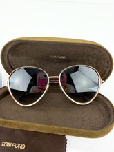 Load image into Gallery viewer, Tom Ford Aviator Sunglasses Gold
