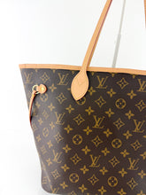 Load image into Gallery viewer, Louis Vuitton Monogram Neverfull MM