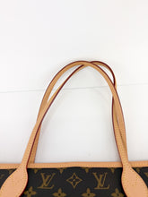 Load image into Gallery viewer, Louis Vuitton Monogram Neverfull MM