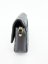 Load image into Gallery viewer, Chanel Shiny Lambskin Single Flap Black
