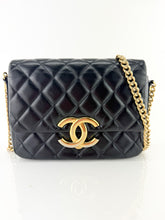 Load image into Gallery viewer, Chanel Shiny Lambskin Single Flap Black