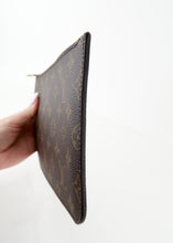 Load image into Gallery viewer, Louis Vuitton Monogram Neverfull Pochette