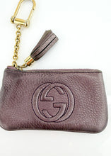 Load image into Gallery viewer, Gucci Calfskin Soho Key Pouch Purple