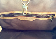 Load image into Gallery viewer, Louis Vuitton Monogram Batignolies