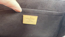 Load image into Gallery viewer, Louis Vuitton Monogram Pochette Metis